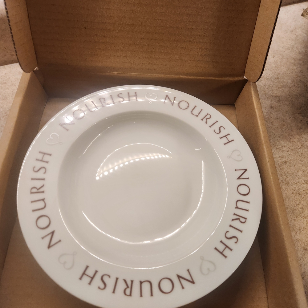 NIB Pampered Chef Round Up From The Heart Nourish Soup Bowl 2014